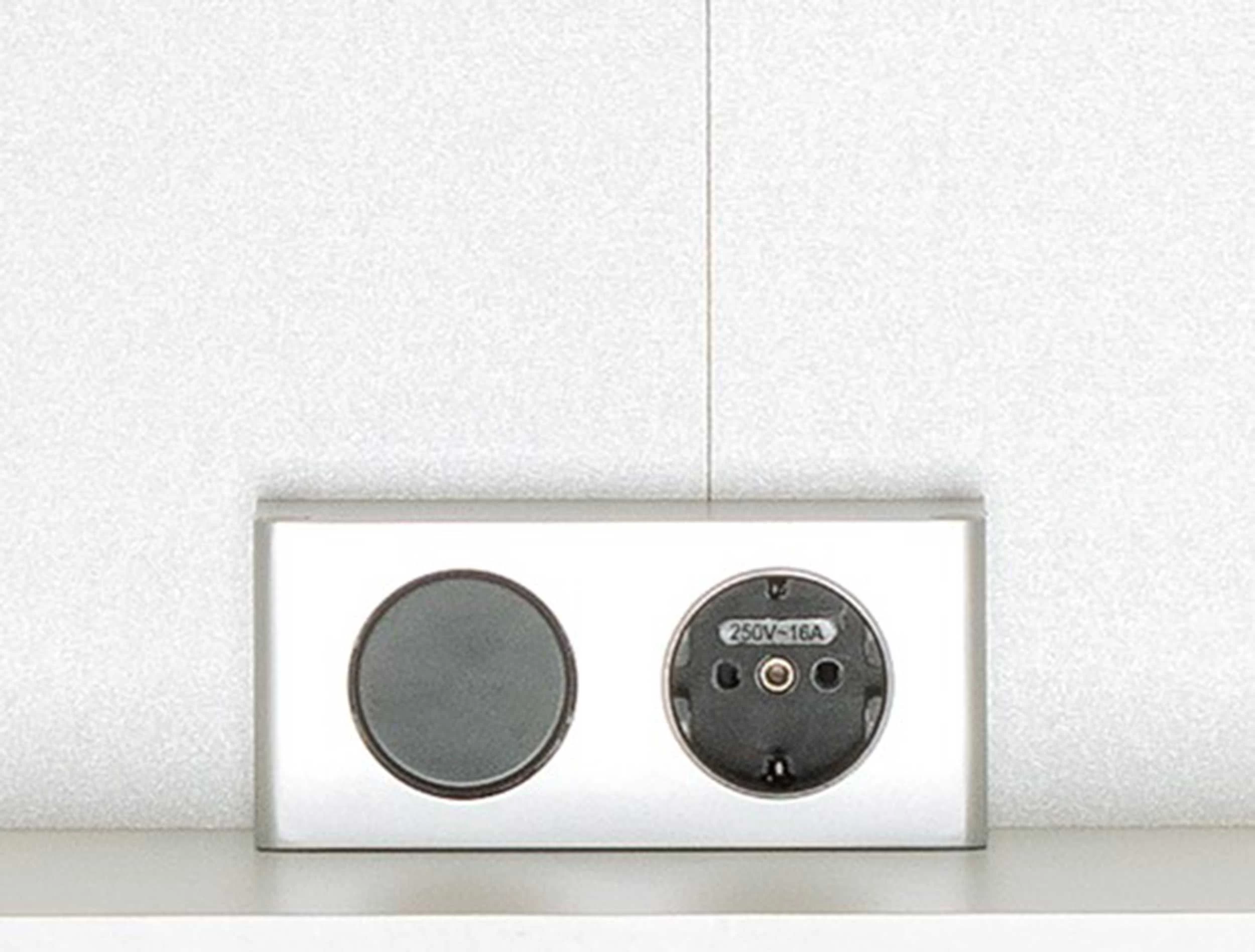 Armoire De Toilette Lotuk 60cm 3 Portes - Gris Graphite 3 Armoire De Toilette Lotuk 60cm 3 Portes - Gris Graphite – Image 3