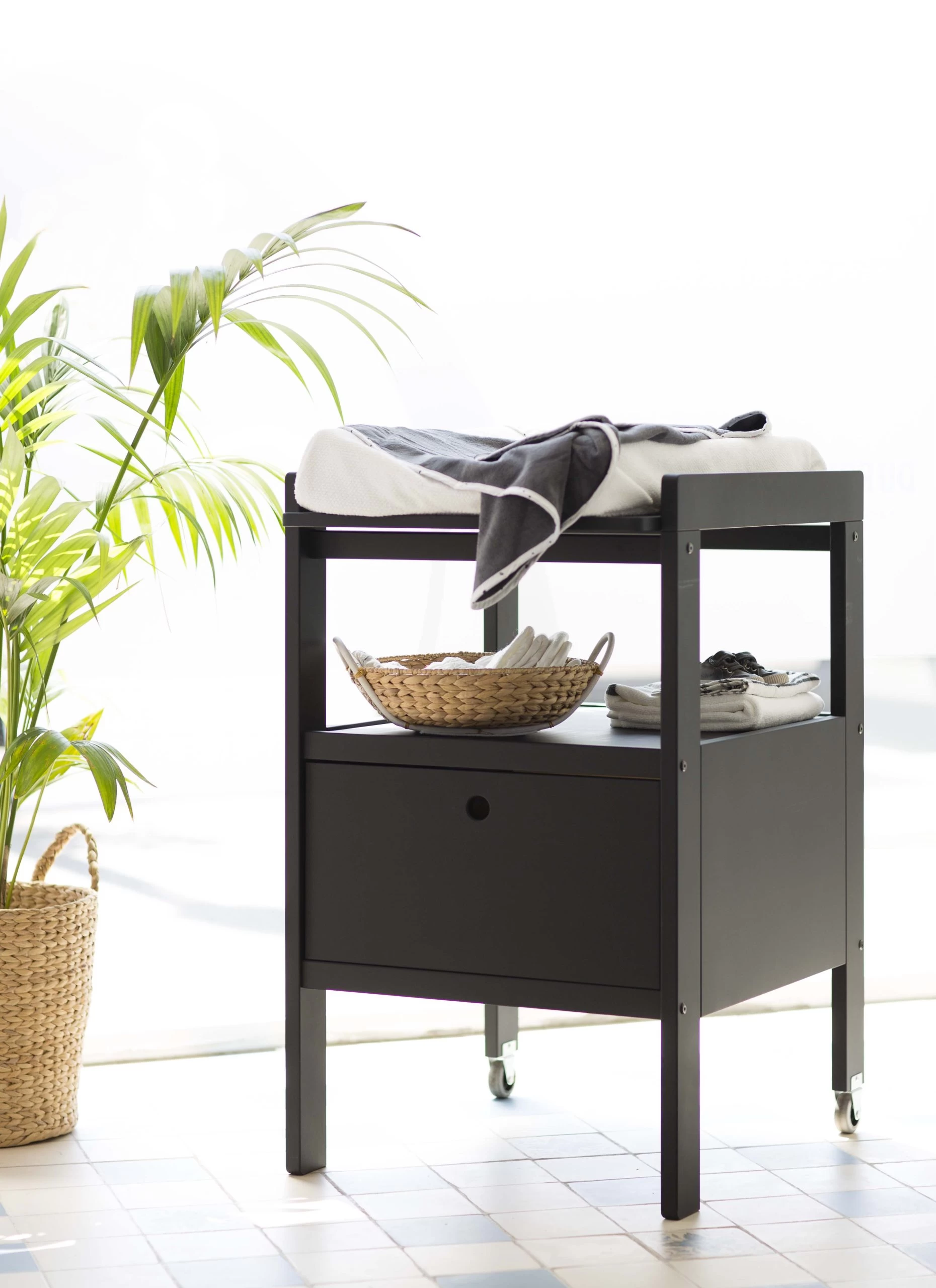 Table à Langer Cindy - Noir 4 Table à Langer Cindy - Noir – Image 4