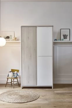 Armoire Binno 3 Portes - Pin Blanchi/blanc -Magasin De Meubles 6 SACHA CP10 MP10 06 A 03 1883