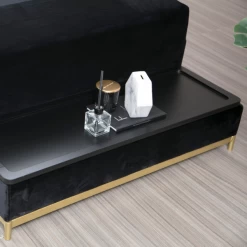 Canapé 4 Places Confortable Et élégant Avec Structure En Hêtre Et Pieds En Or Noir -Magasin De Meubles Ontwerp zonder titel 2023 03 16T170120.526 48ad